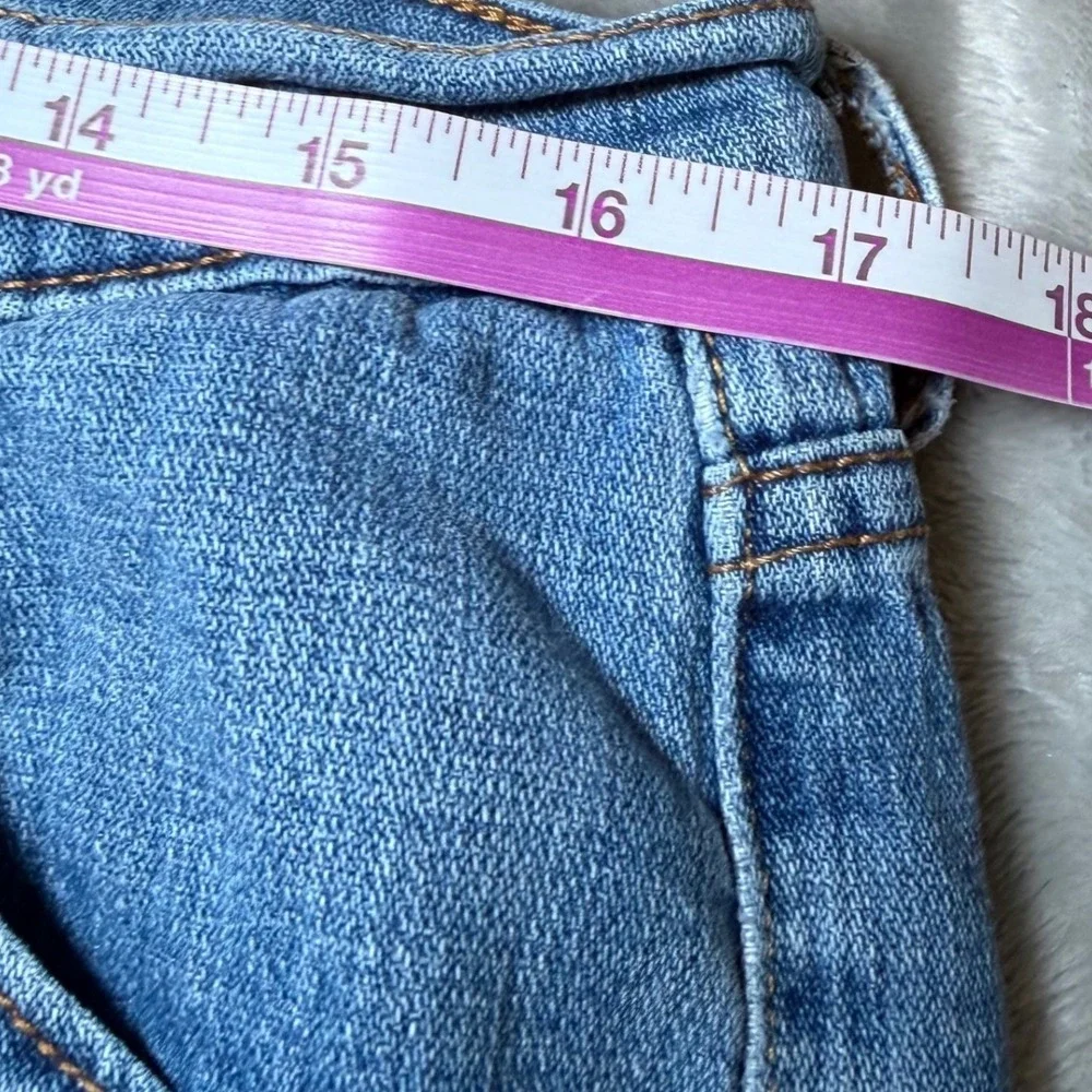 Levis 515 Womens Size 14 Bermuda Denim Shorts Cuffed Stretch Jean Casual Summer